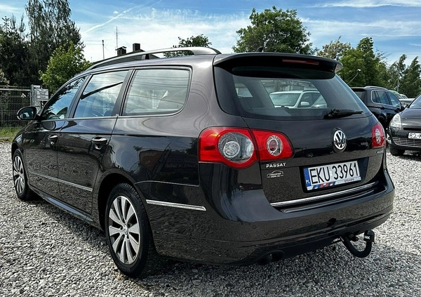Volkswagen Passat cena 18900 przebieg: 274000, rok produkcji 2010 z Andrychów małe 172